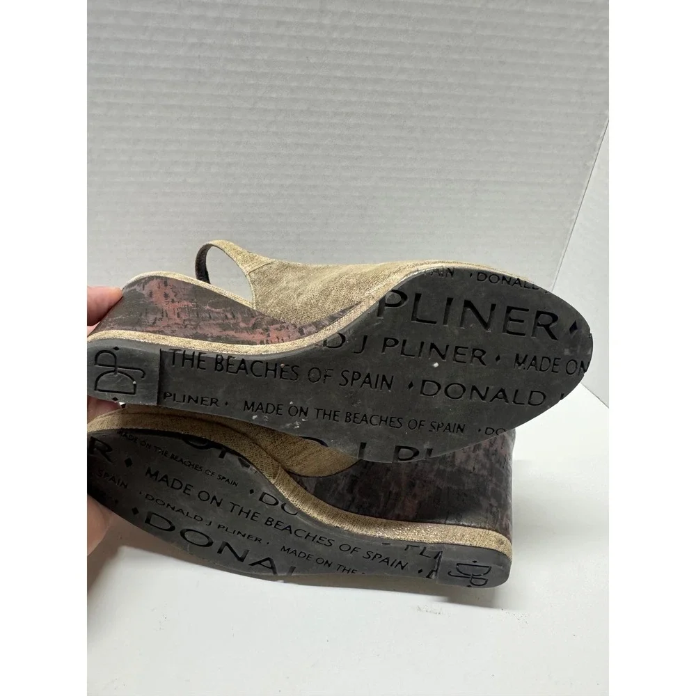 Donald‎ J Pliner Maia Gold Metallic Slingback Wedge Sandals Peep Toe Spain 8 M